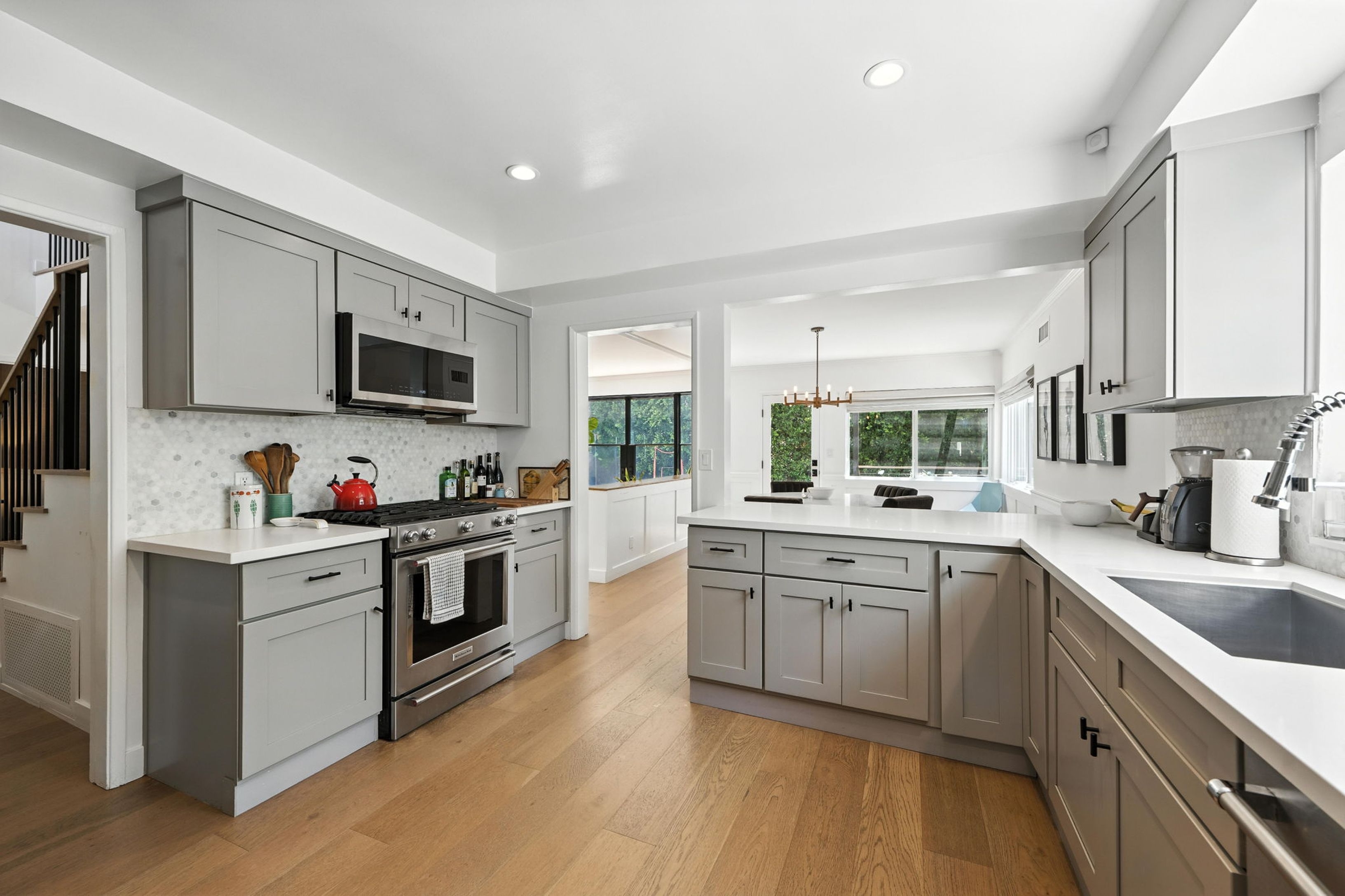 Cabinet Refacing vs Full Remodel: What Homeowners Regret Later