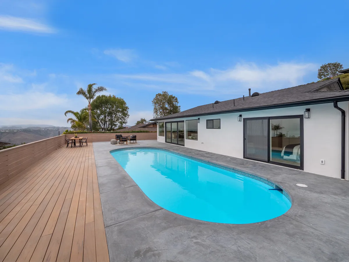 Real estate listing photo