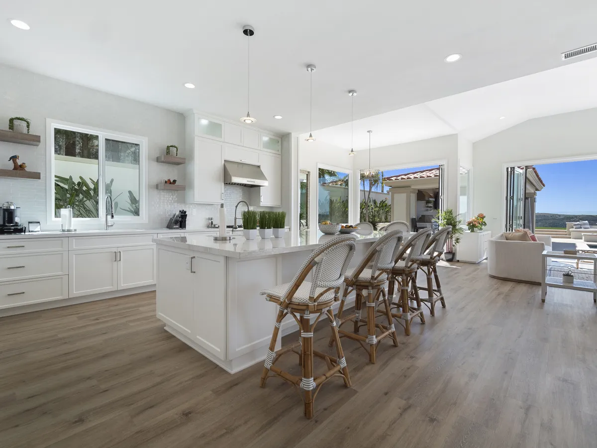 Real estate listing photo