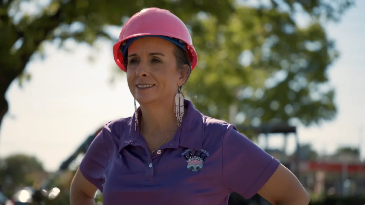 Why Manufacturing & Construction Companies Are Turning to Video for Recruiting