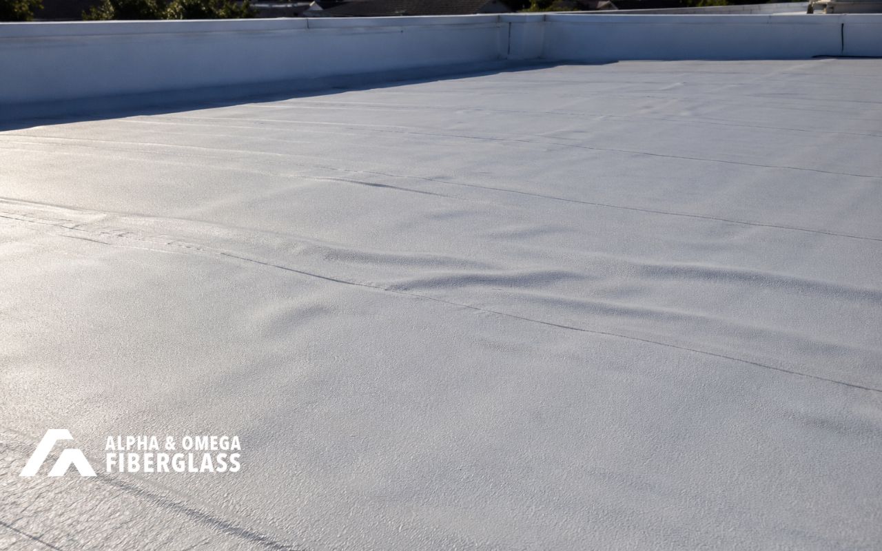 What Fiberglass Roof Delamination Signs Should Owners Notice First?