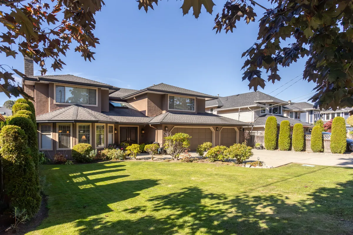 Welcome to 8851 Scotchbrook Road Richmond BC V6Y 2M2