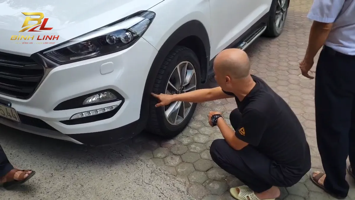 XE HỎNG TRÊN ĐƯỜNG ĐÈO — LÀM GÌ TRƯỚC TIÊN?