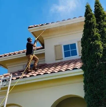 Roof pressure washing in Livermore