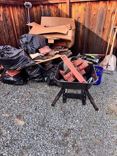 Bird proofing and squirrel abatement Livermore