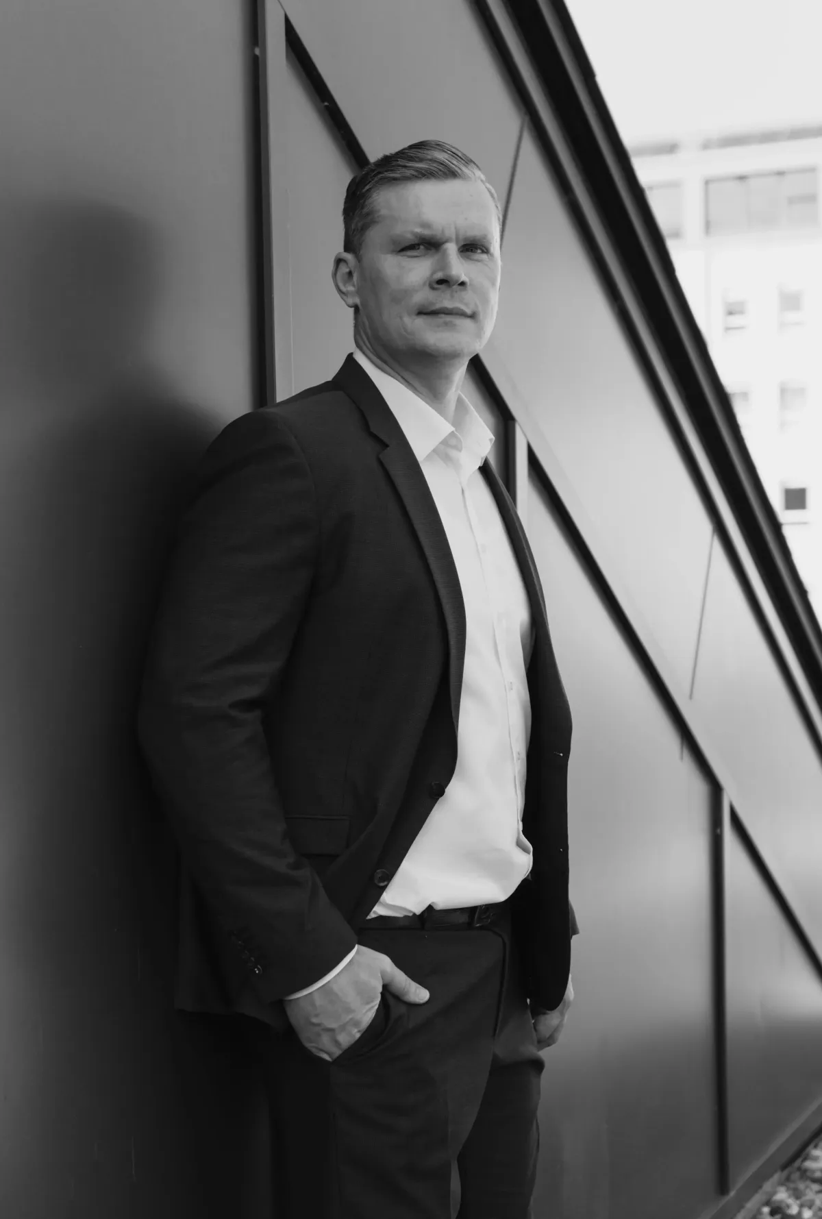 Edgars Birovs, Gründer von EV7Media, mit jahrelanger KMU-Erfahrung – ein Unternehmer, der weiß, wie digitale Sichtbarkeit für kleine Betriebe funktioniert