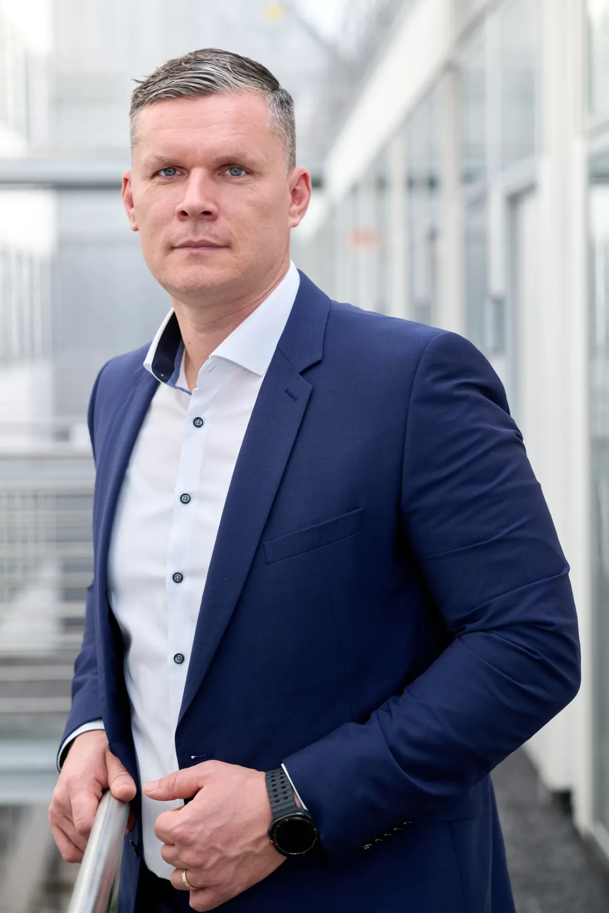 Edgars Birovs, Gründer von EV7Media, mit jahrelanger KMU-Erfahrung – ein Unternehmer, der weiß, wie digitale Sichtbarkeit für kleine Betriebe funktioniert