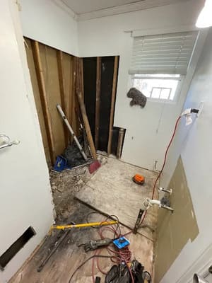 {{ custom_values.service_4 }} in {{custom_values.area_5})