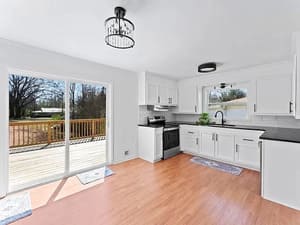 {{ custom_values.service_4 }} in {{custom_values.area_7})