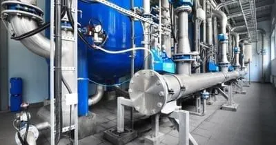 water bubbles in blue water