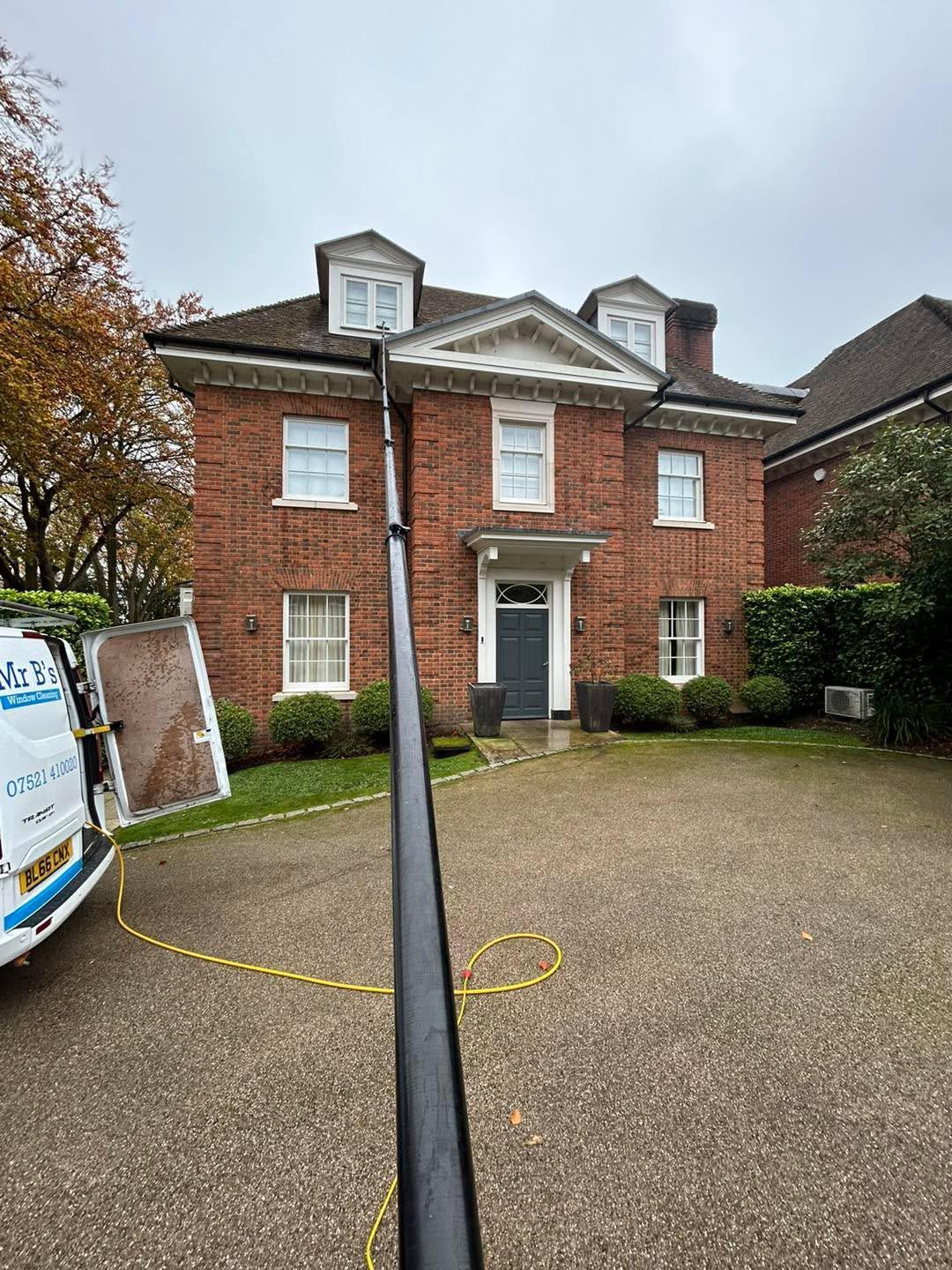 Gutter Cleaning Before Picture 