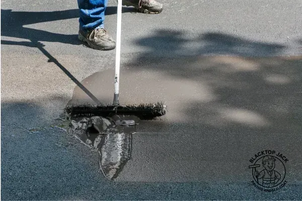 asphalt paving and sealcoating