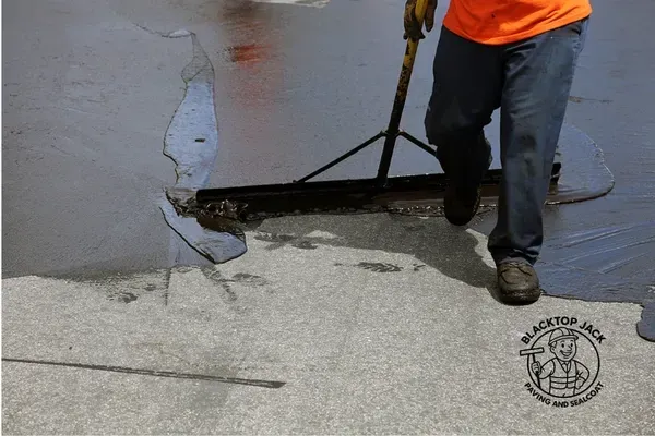 The Complete Homeowner’s Guide to Paving and Sealcoating Near Me