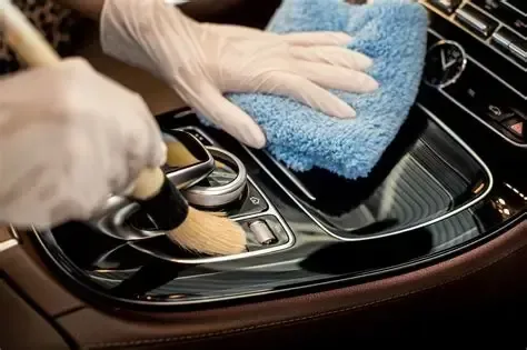 Car cleaning service Denton TX - LG Mobile Detailing leather seat interior detail