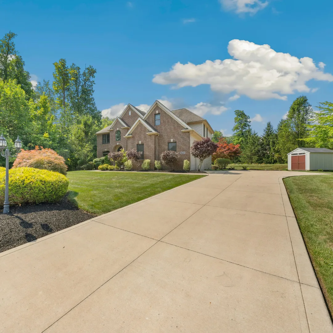 pressure washing Lusby MD, driveway pressure washing Lusby MD, sidewalk cleaning Lusby MD, patio pressure washing Lusby MD, concrete cleaning Southern Maryland, pressure washing Calvert County, pressure washing Southern Maryland