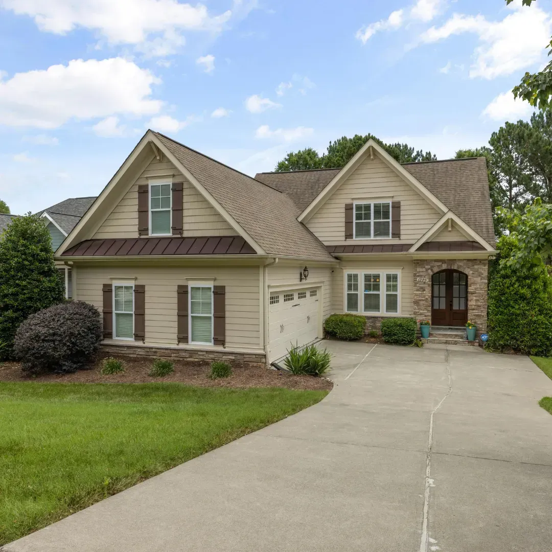 pressure washing Lusby MD, driveway pressure washing Lusby MD, sidewalk cleaning Lusby MD, patio pressure washing Lusby MD, concrete cleaning Southern Maryland, pressure washing Calvert County, pressure washing Southern Maryland