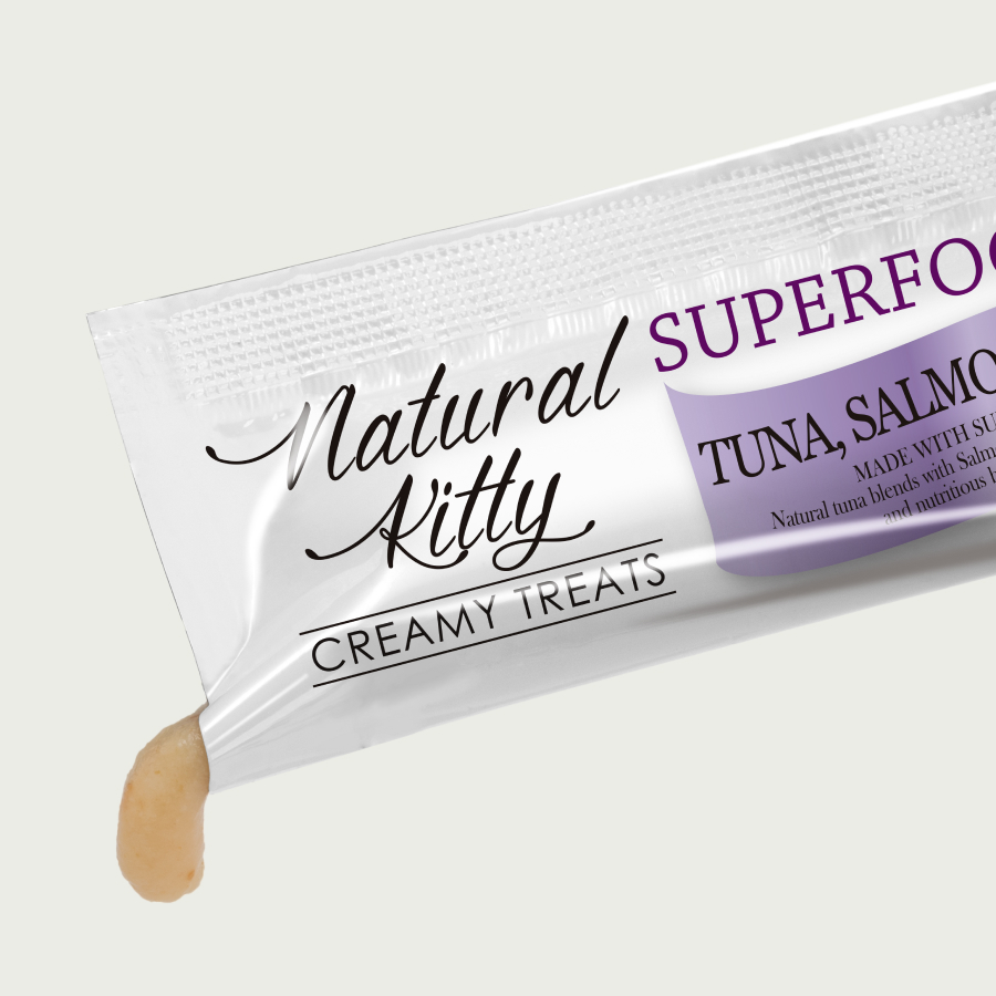 Natural Kitty Суперфуд з тунцем, лососем та чорницею, 4х12 г – Image 2