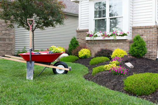 Mulch Installation in Knoxville