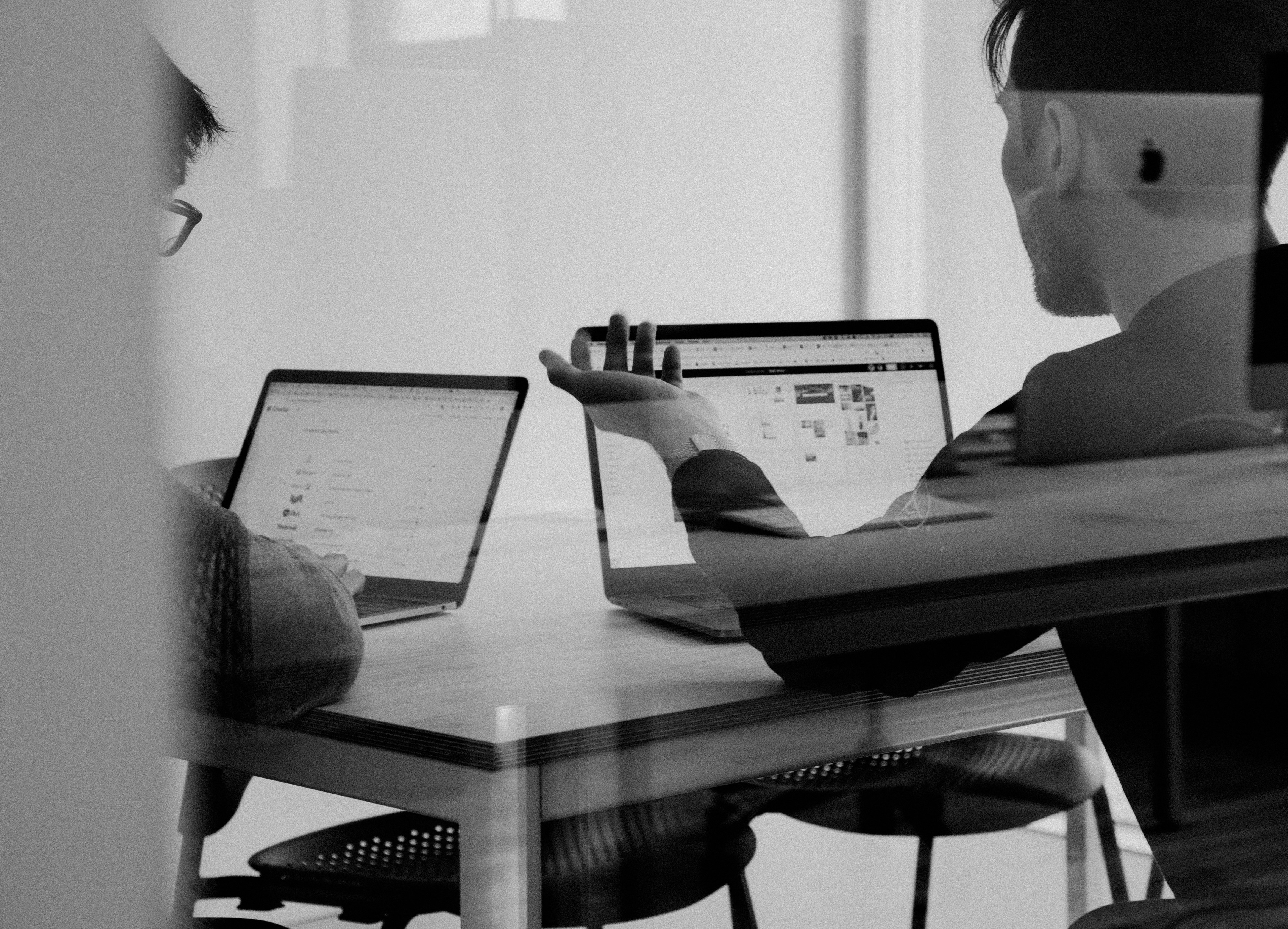 Linkedin website promoting enterprise hiring solutions.