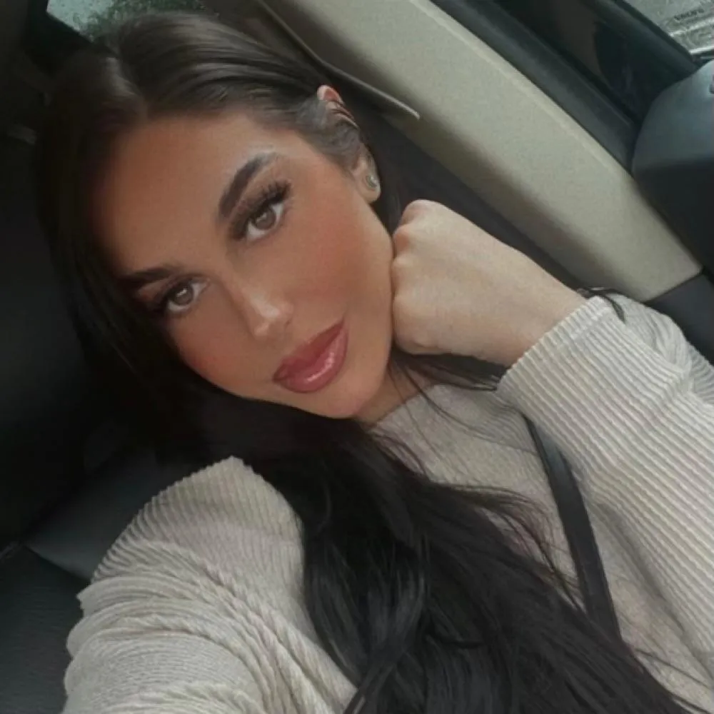 Juliana Castor is a licensed esthetician at Sorella Beauty Studio