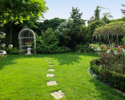 Garden Maintenance in Altona