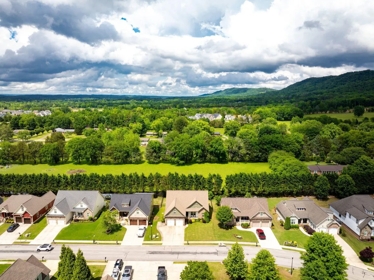 Living in Ooltewah, TN: New Neighborhoods, Trails & Room to Grow