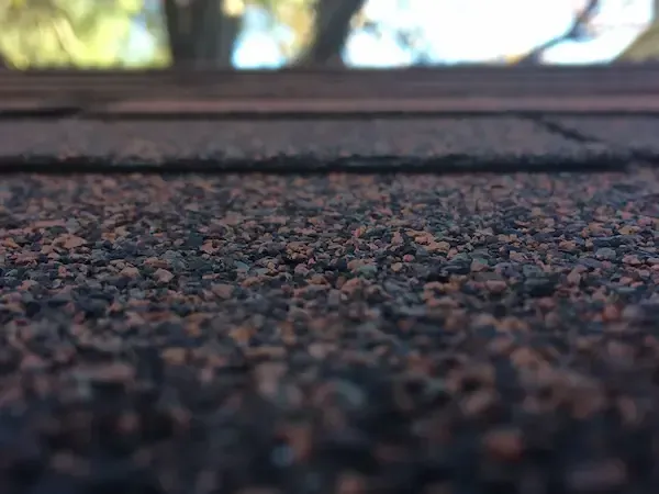 How to Tell If a Roofer Is Lying: 9 Red Flags to Watch For