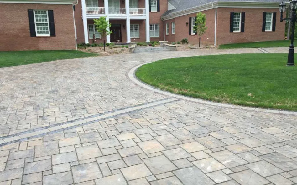 Philadelphia Concrete Pros builds and installs driveways.