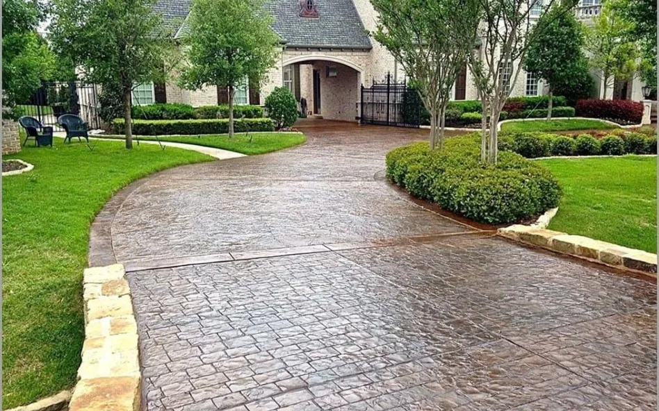 Philadelphia Concrete Pros builds and installs driveways