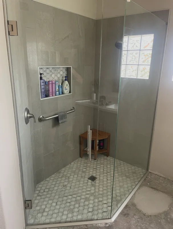 Professional bathroom remodeling contractor in Mesa