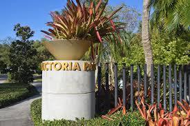 Rooftop deck and kitchen in Fort Lauderdale’s Victoria Park