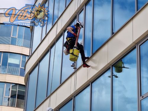 Commercial Services in WEST BLOOMFIELD, MI
