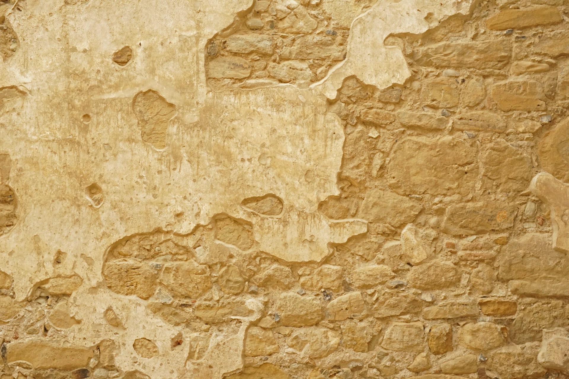 UV Damage vs. Stucco Failure: Spot Fading vs. Stucco Problems in Henderson