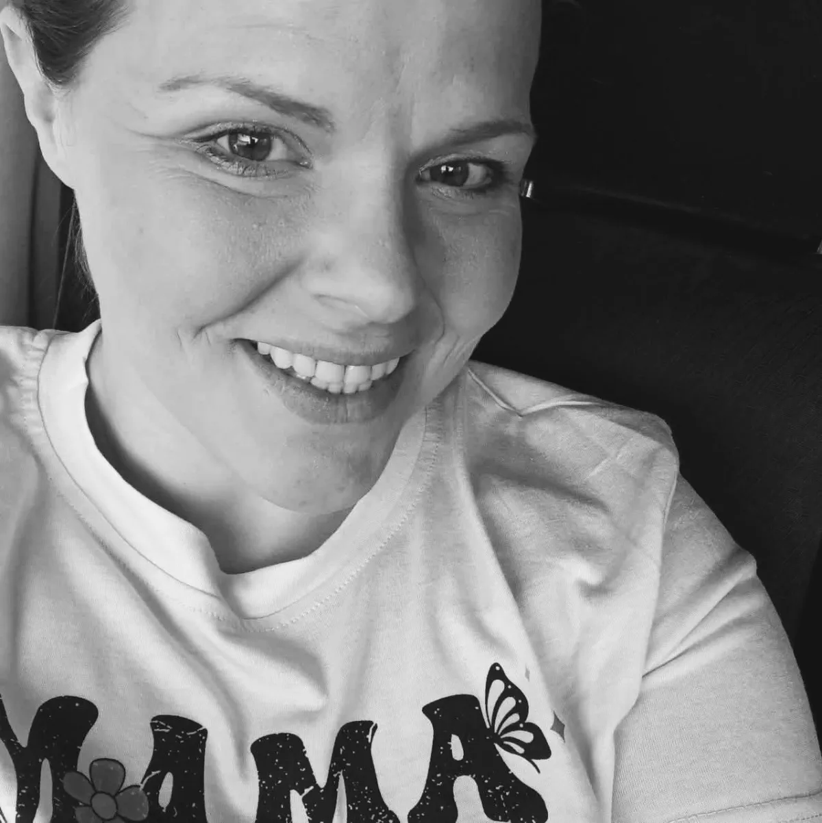brown wooden bench on beach during daytime