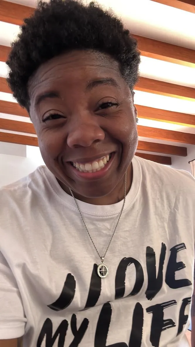 Experience the benefits of sound therapy with Destinē and Victoria