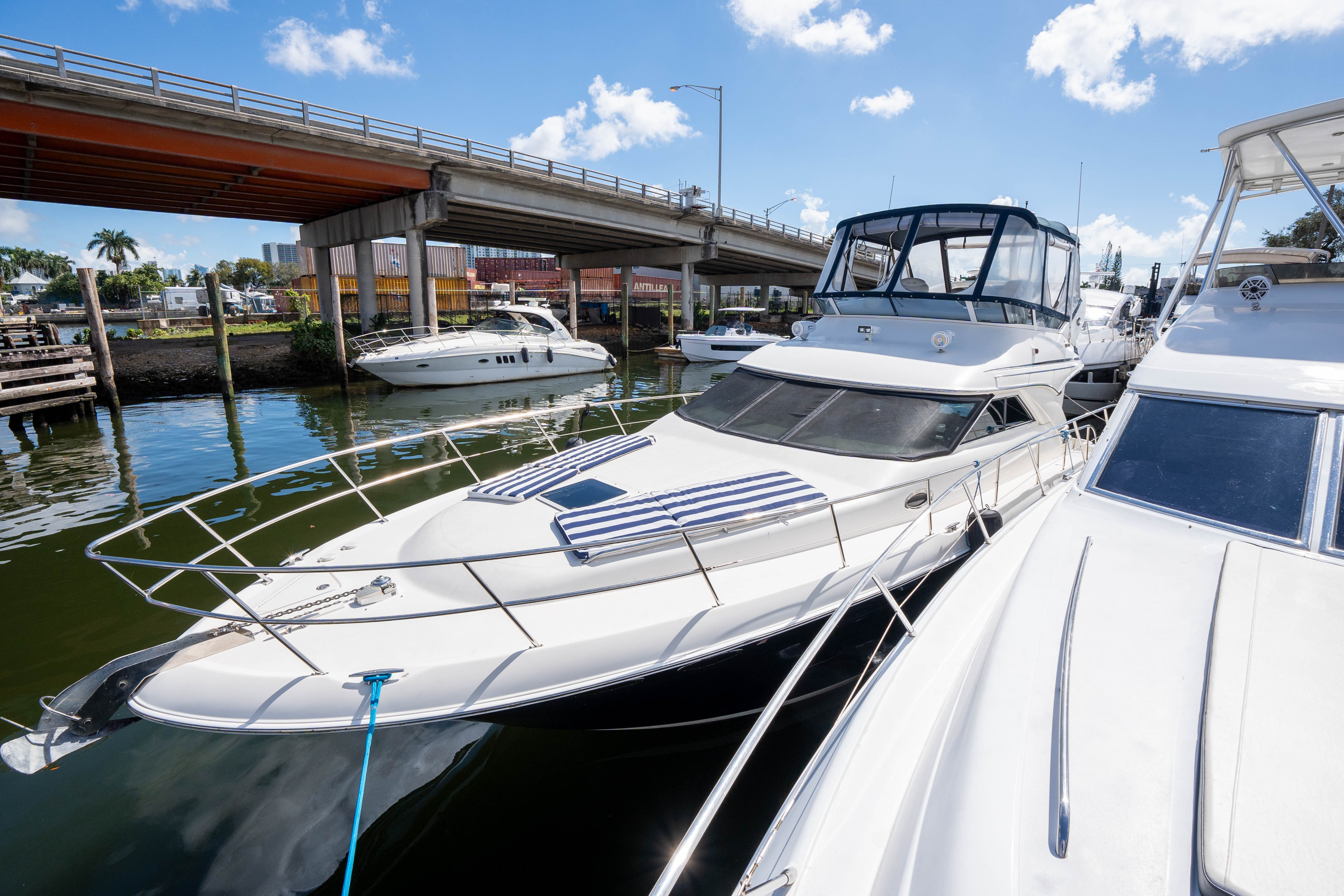 Premium Yacht 50ft Sea Ray