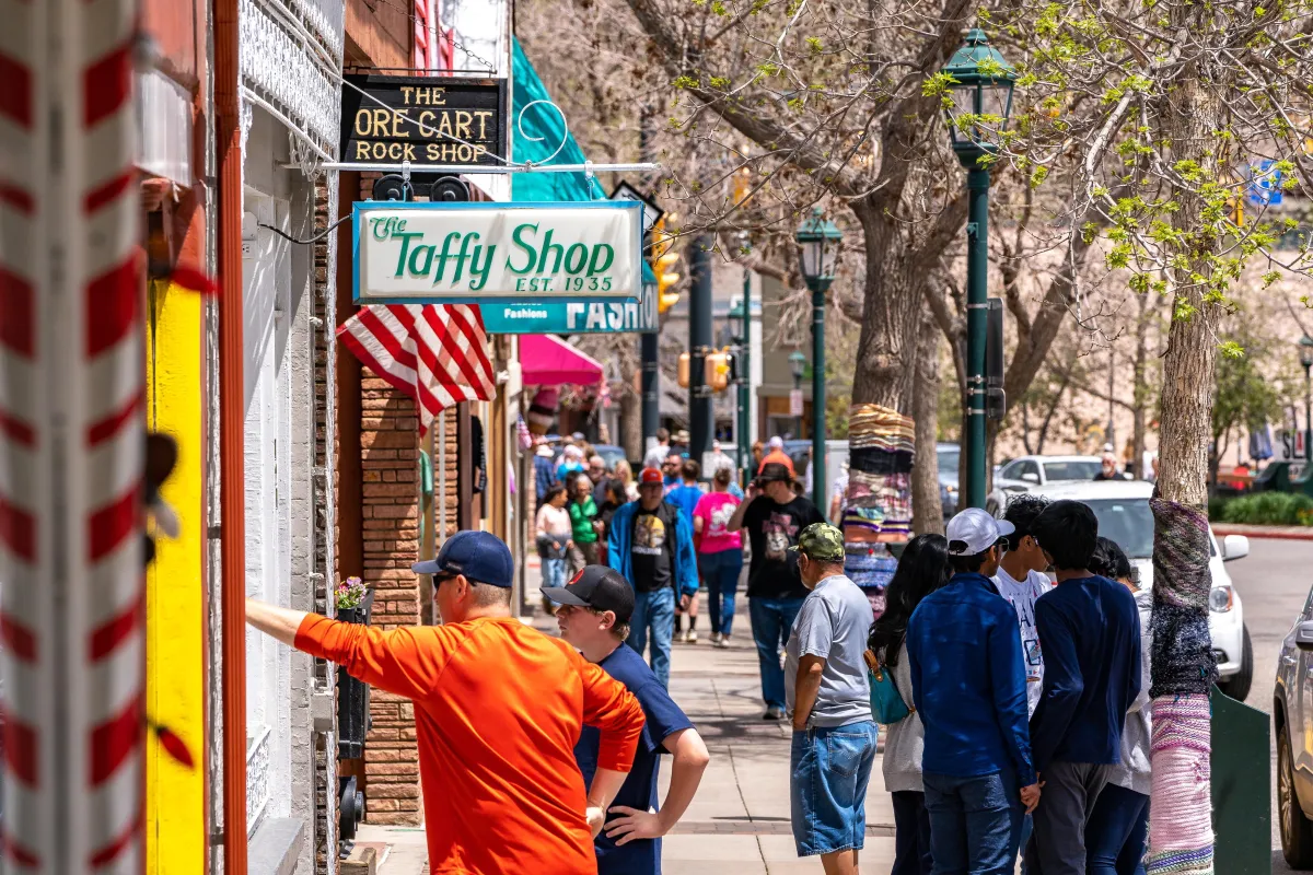 Top 10 Candy Shops to Explore in Estes Park