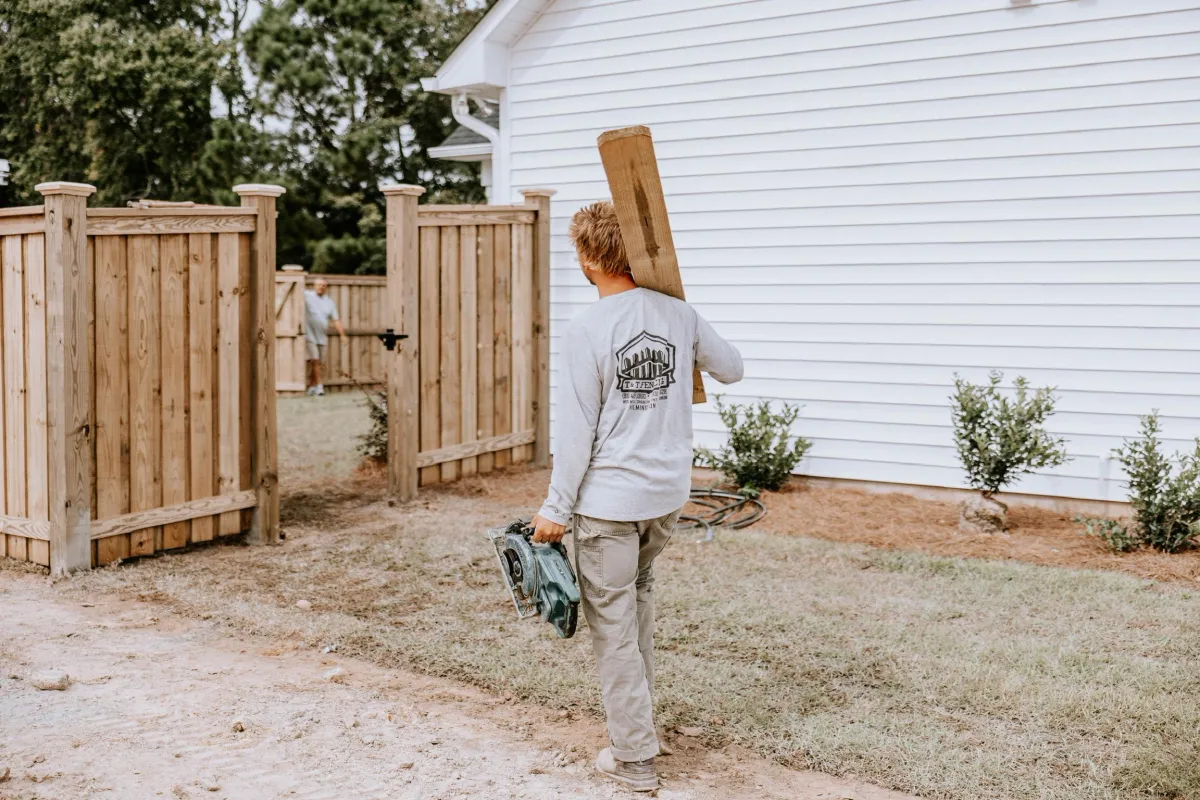 Custom Fencing by T&T Fencing Company Wilmington, North Carolina