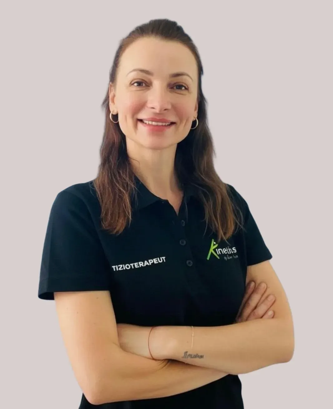 Diana Antonie, terapeut Kinetics Timisoara, ofera kinetoterapie si fizioterapie in Dumbravita, specializata in recuperare medicala personalizata.