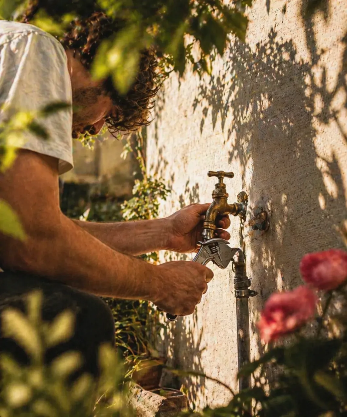 Gestion TB qui change un robinet