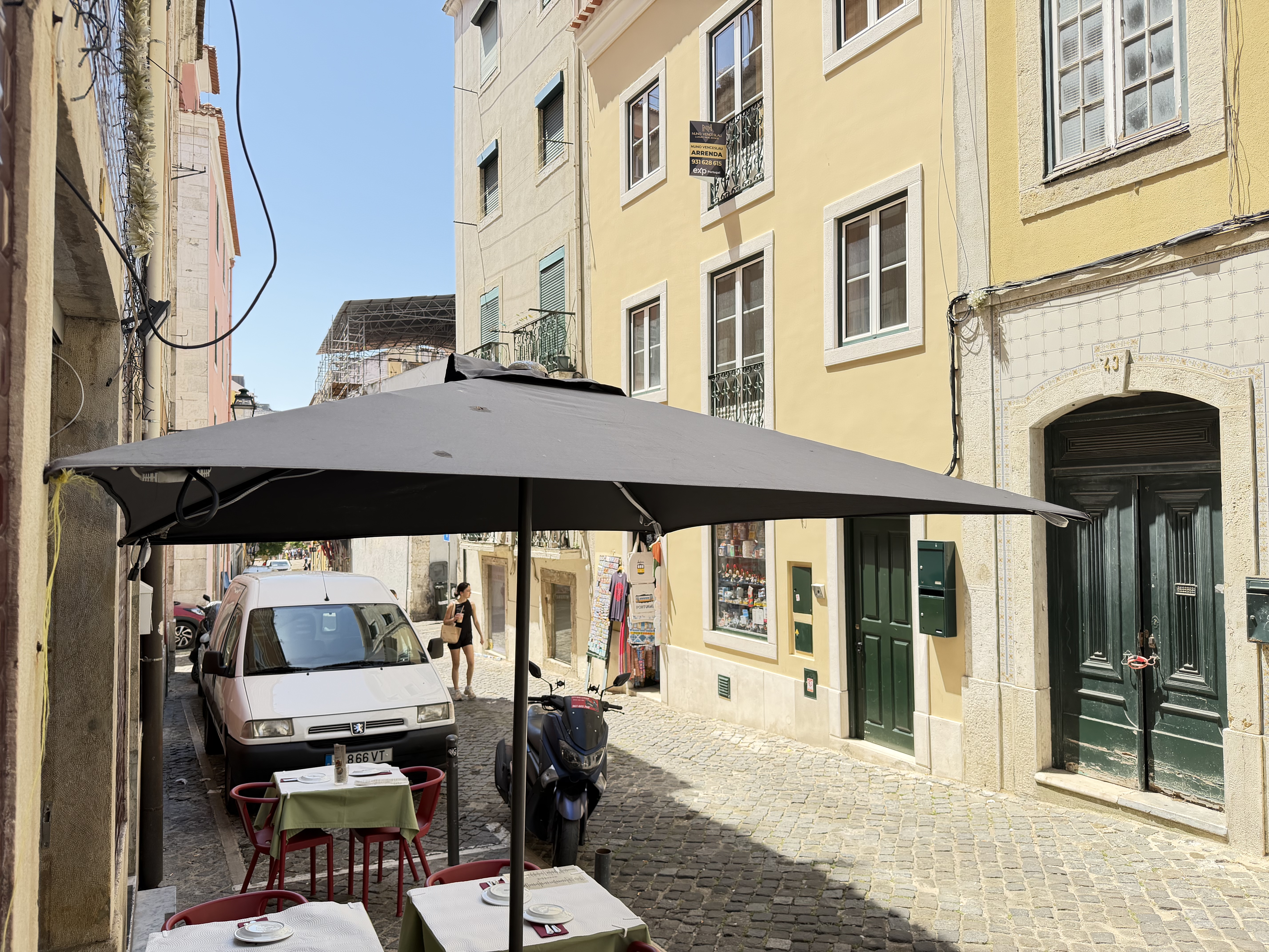 Prédio remodelado no Bairro Alto, Lisboa