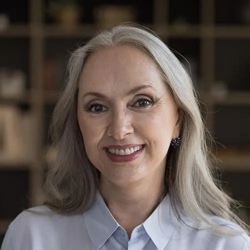 Lisa M