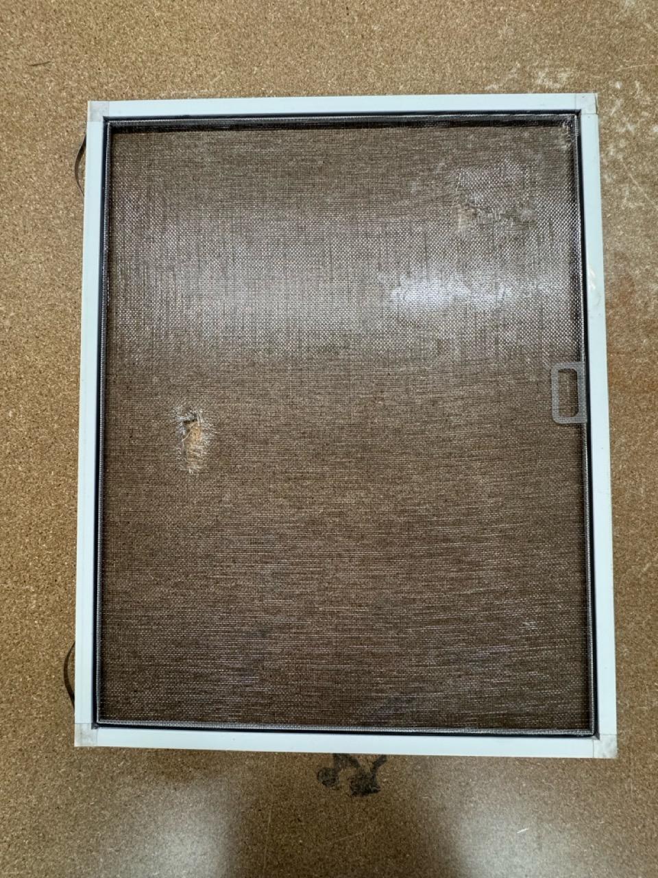 Fabricating new window screen frames