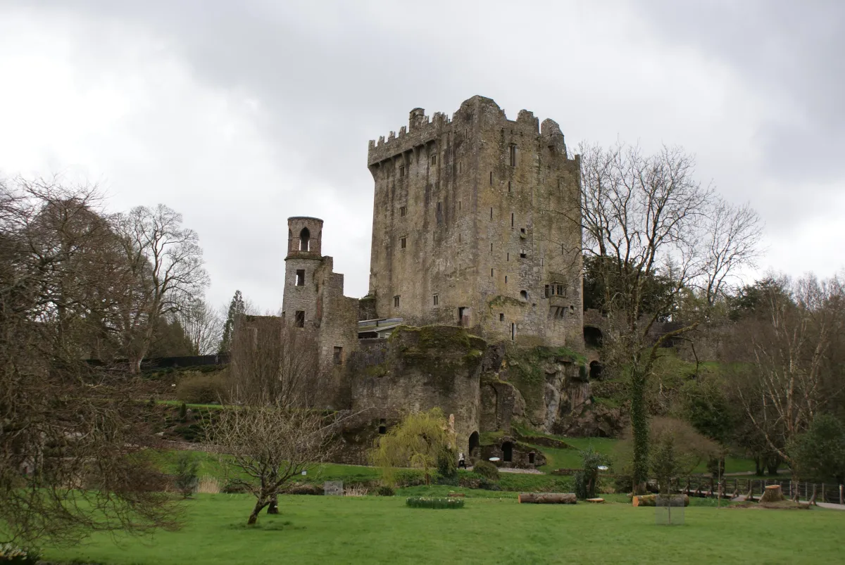 brown concrete building under blue sky during daytime