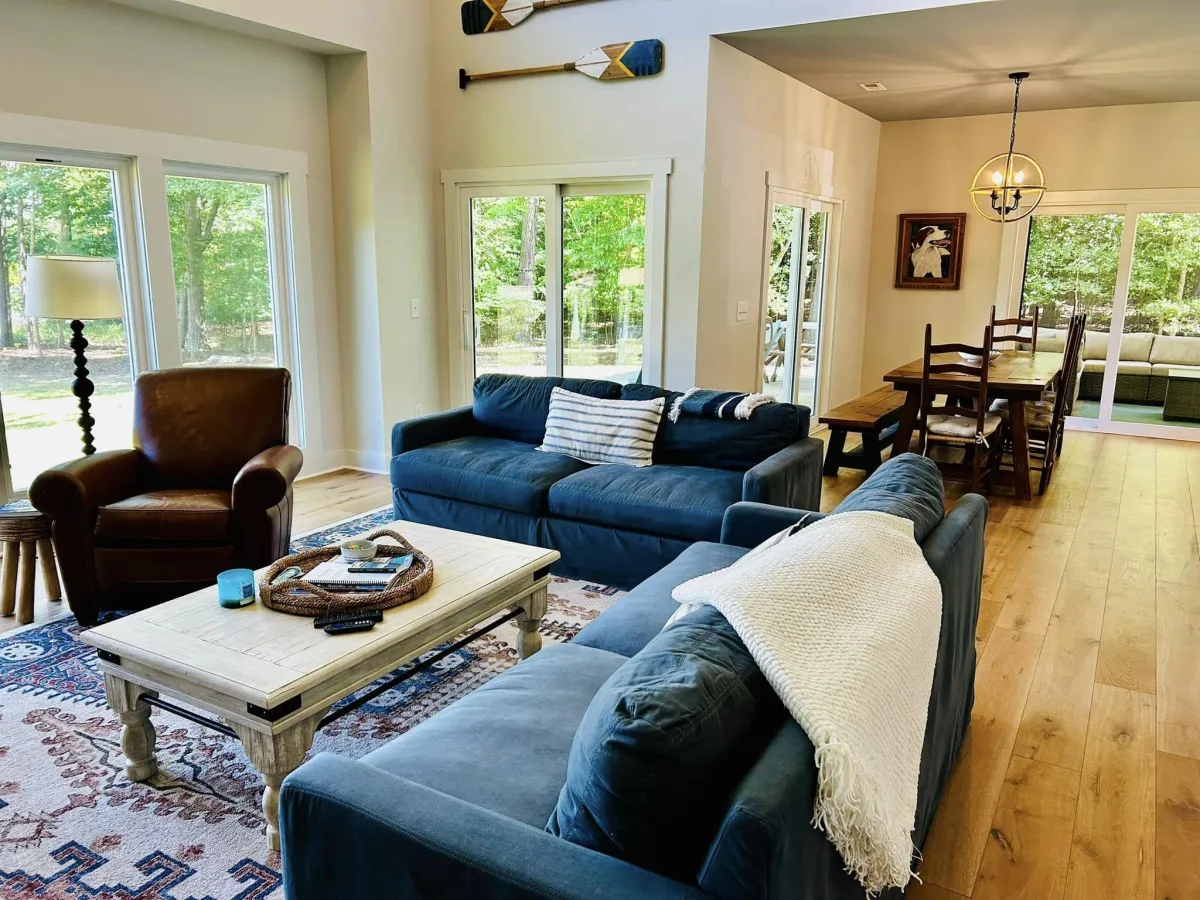 A tidy living area in Roanoke Rapids, NC at a local Airbnb