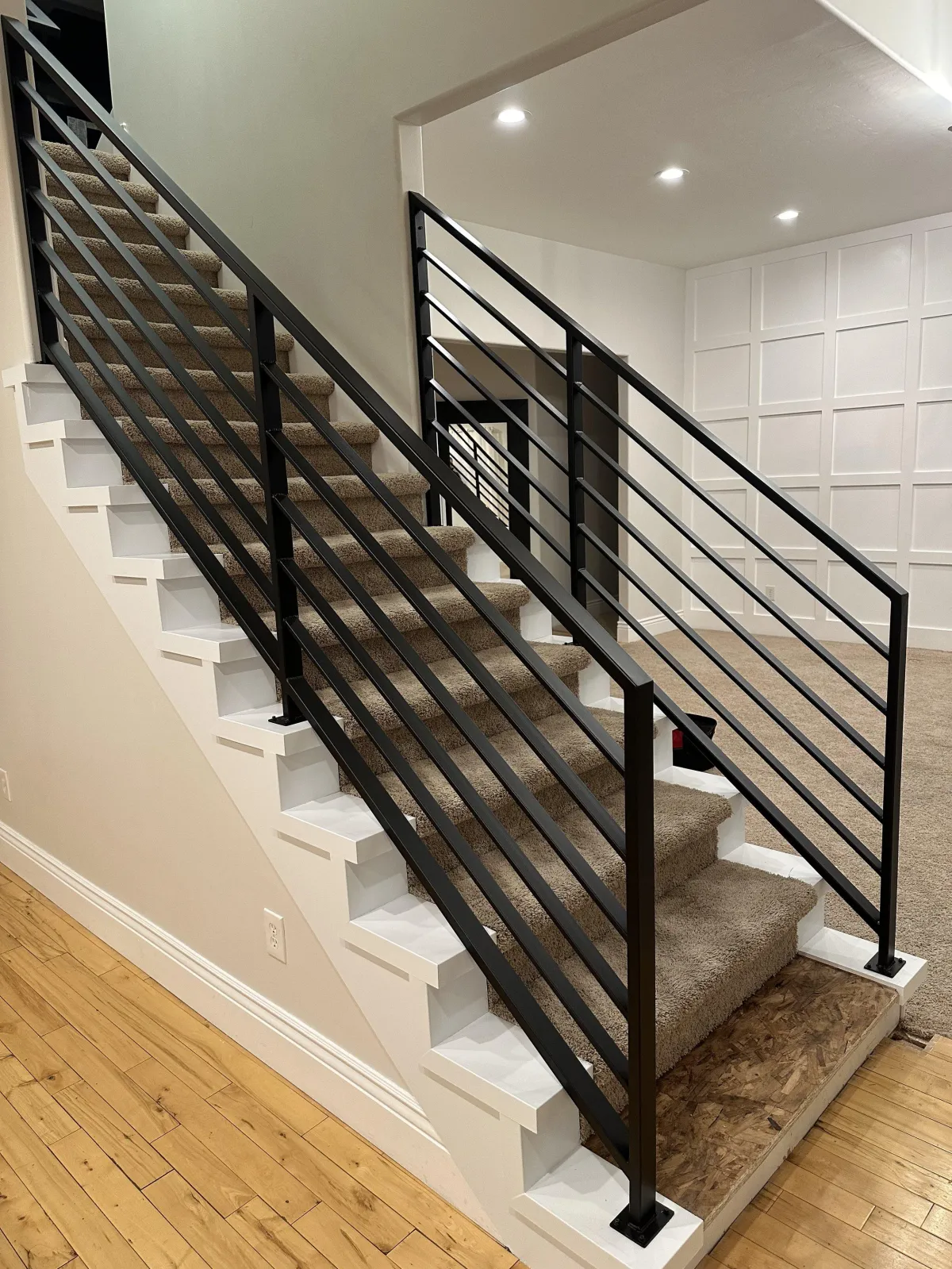 Modern, custom metal railing for Kaysville, UT homes