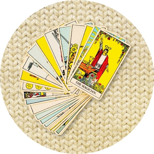 Tarot cards for a tarot reading and divination session with Gustavo Kusi Monje