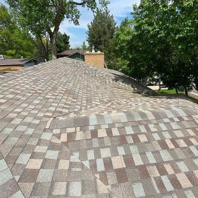 Roof Ready Licensed roofing crew replacing shingles on Parker Colorado home