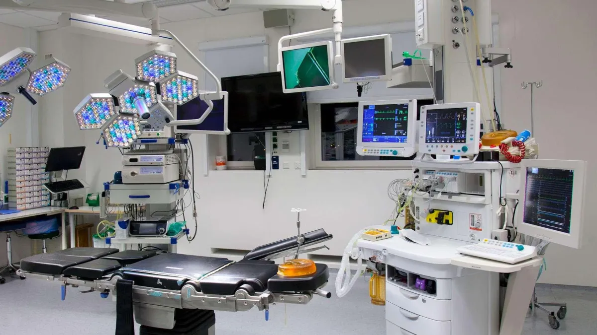 {{ custom_values.service_1 }} in {{custom_values.biz_area_1})