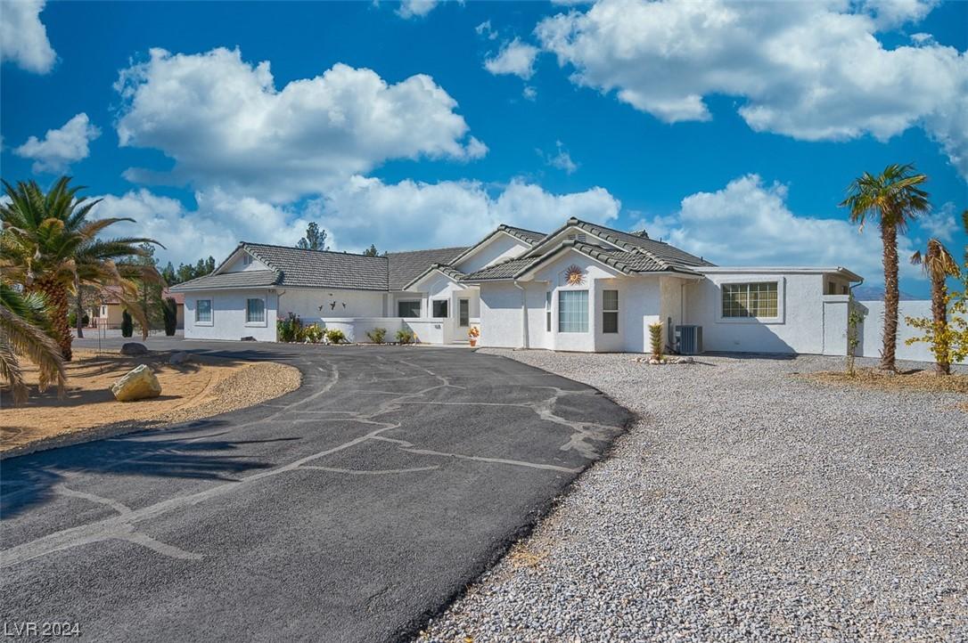 Pahrump Concrete builds and installs Driveway.